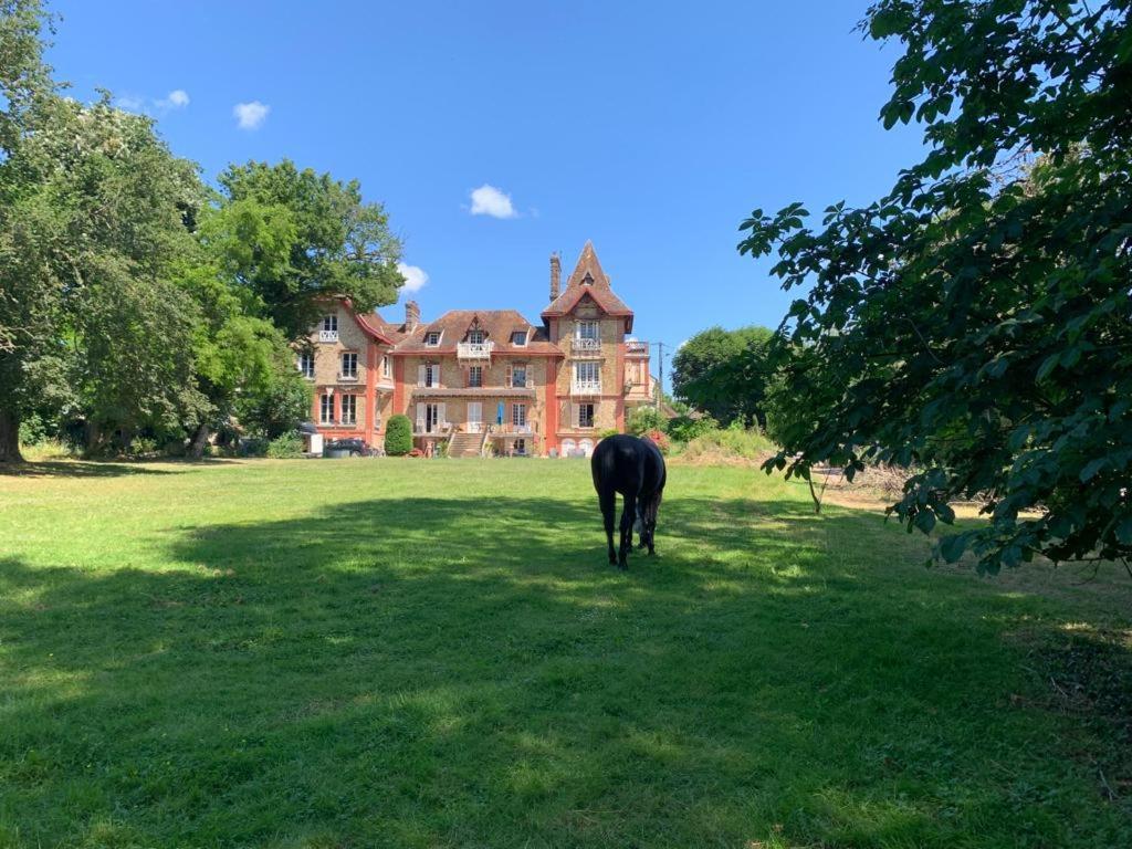 Manoir Remarquable Avec Son Parc Villa Chaumes-en-Brie Exteriör bild