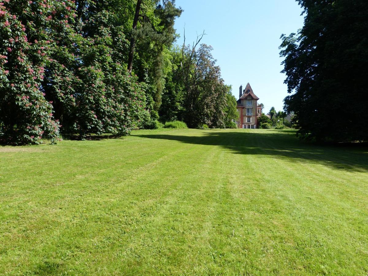 Manoir Remarquable Avec Son Parc Villa Chaumes-en-Brie Exteriör bild